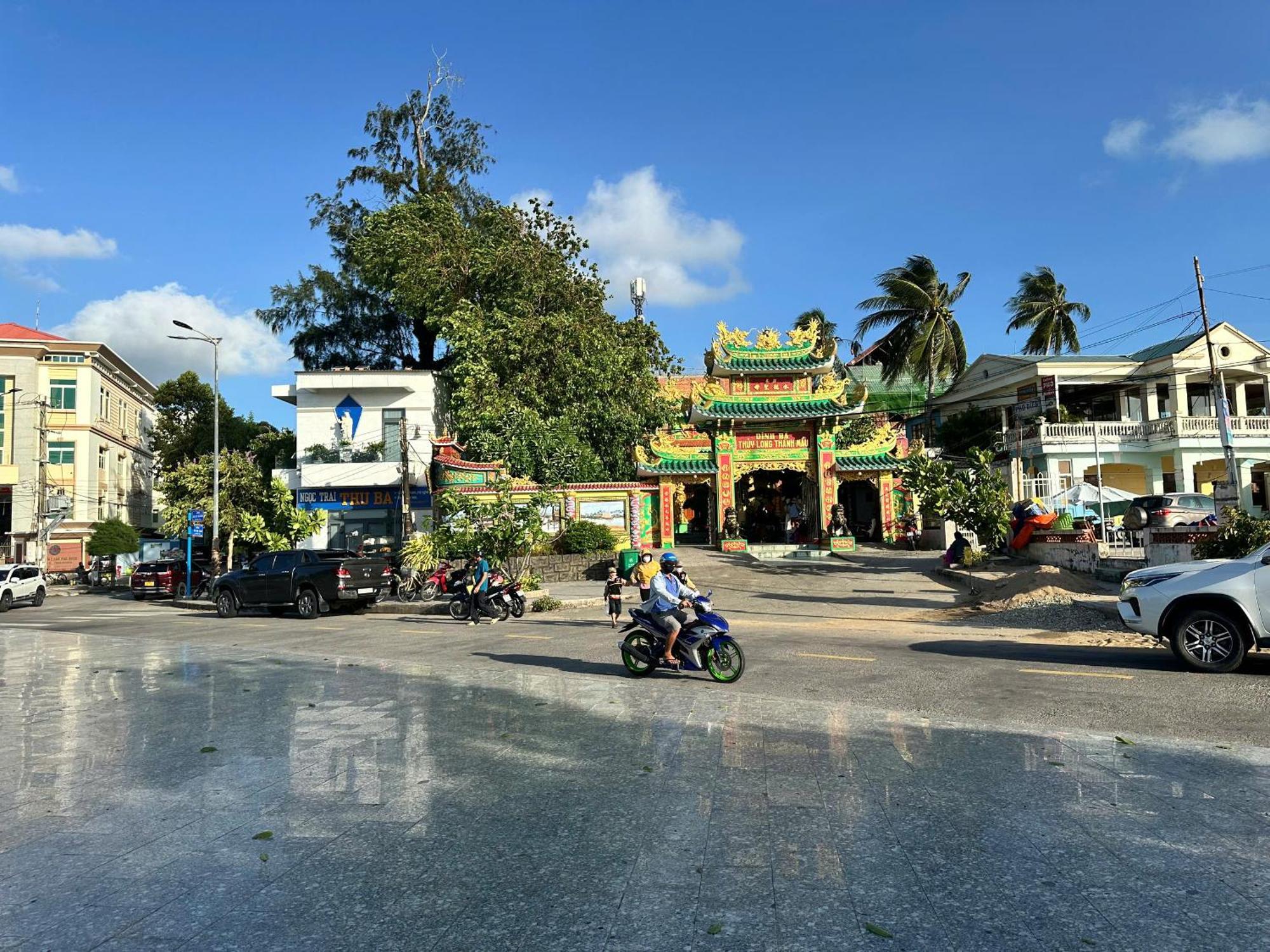 מלון דואונג דונג Khach San Tuyet Hien מראה חיצוני תמונה