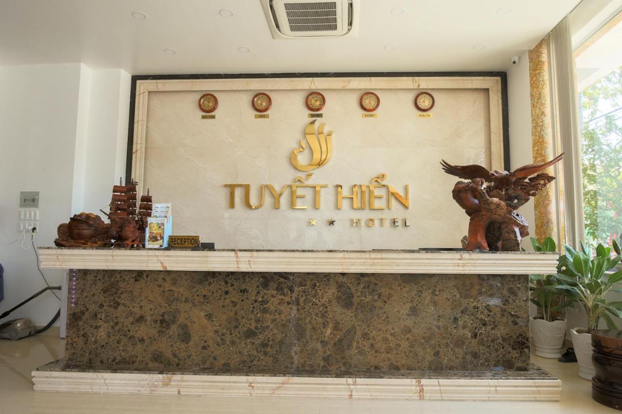מלון דואונג דונג Khach San Tuyet Hien מראה חיצוני תמונה